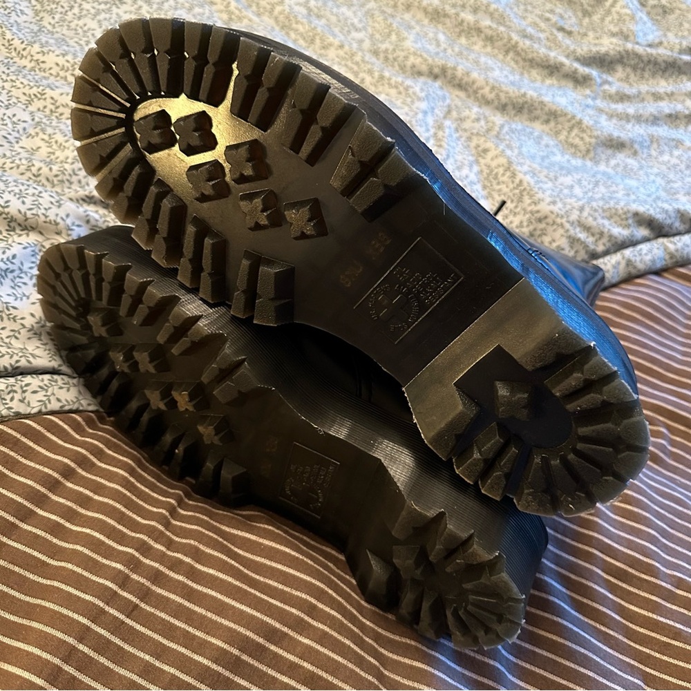 Dr. Martens Platform Boots - Jadon - Picture 5 of 7